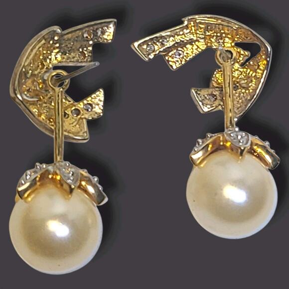 Vintage Camrose & Kross Jackie Kennedy Faux Pearl Drop Crystal Earrings JBK - Picture 5 of 8